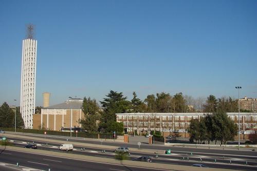 Vista Fachada Desde Puente